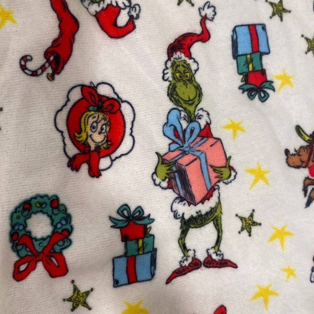 Dr Seuss NWT “Grinch” kids flannel button front Christmas pajamas. Size 4T - Picture 6 of 7